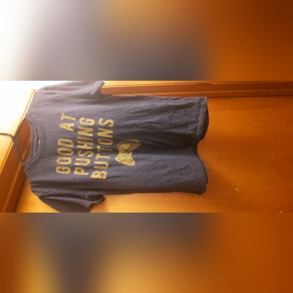 Mens M Good At Pushing Buttons shirt - Picture 1 of 5